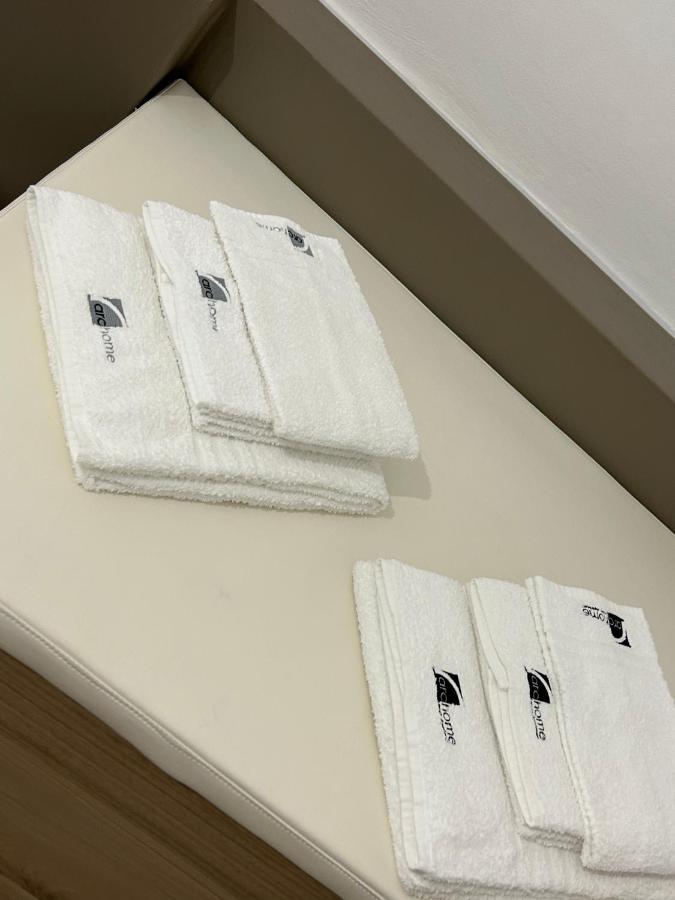 Archome Luxury Apartment 브린디시 외부 사진
